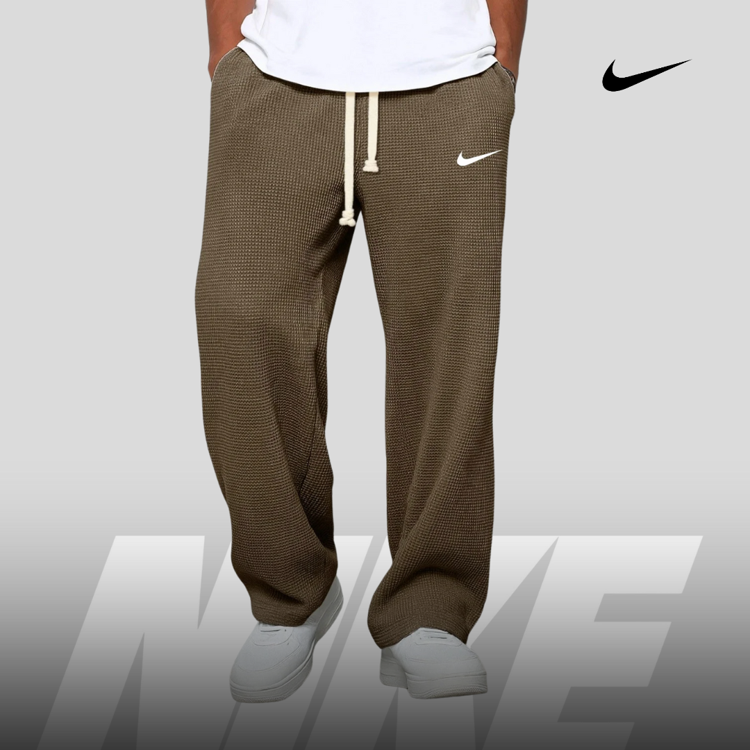 NK AEROFORM™ Limited Edition Trousers