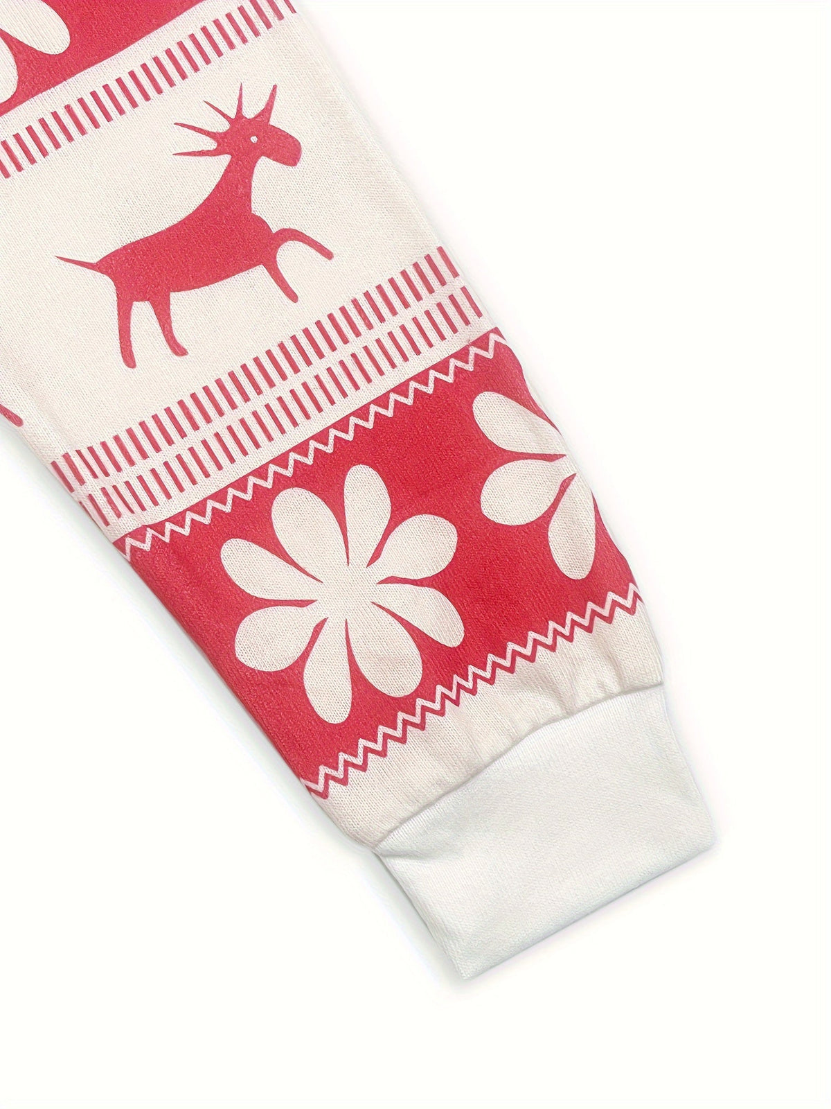 Cozy Snowflake Christmas Holiday Pajamas for Women with Round Neck Long Sleeve Reindeer Two Piece Style