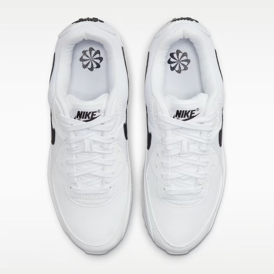 Nike Air Max 90 Low-Top Running and Walking Shoes